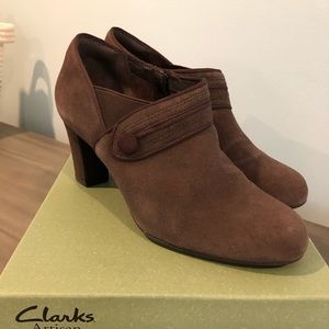 Clarks Artisan Bootie/Pump Size 8 1/2 M
